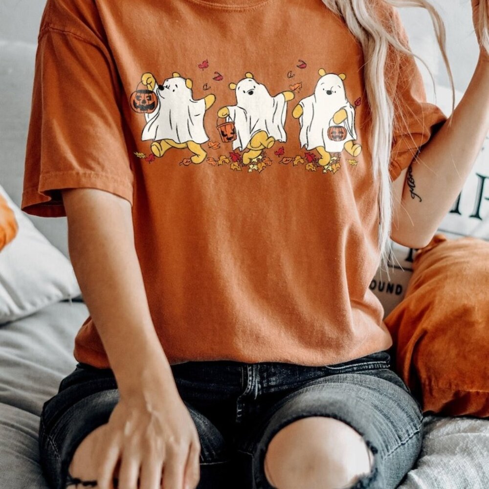 Retro Winnie The Pooh Halloween Ghost Vintage Graphic T-Shirt 89
